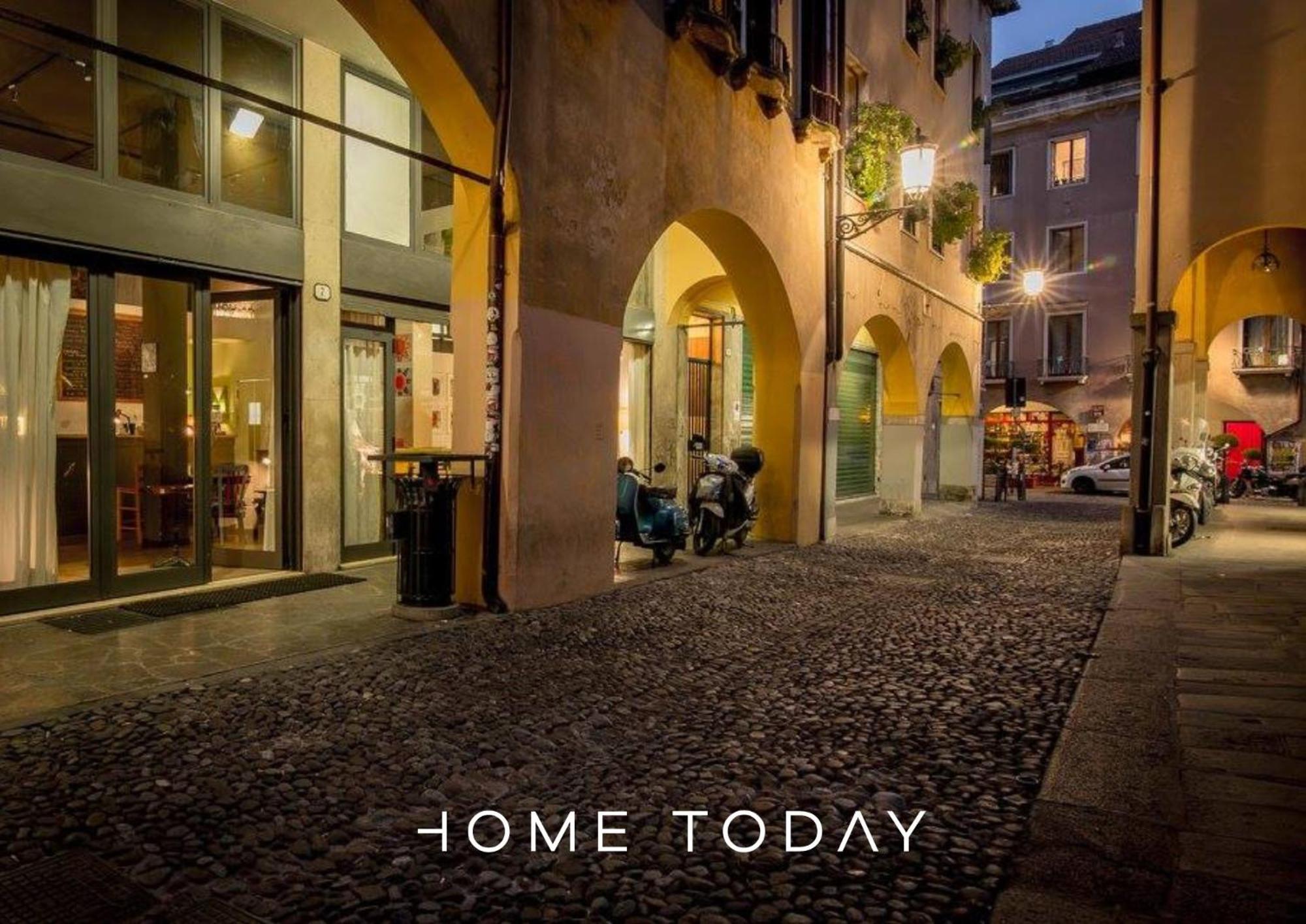 Ht - Casa Del Pittore In Piazza Delle Erbe Padua Exterior foto